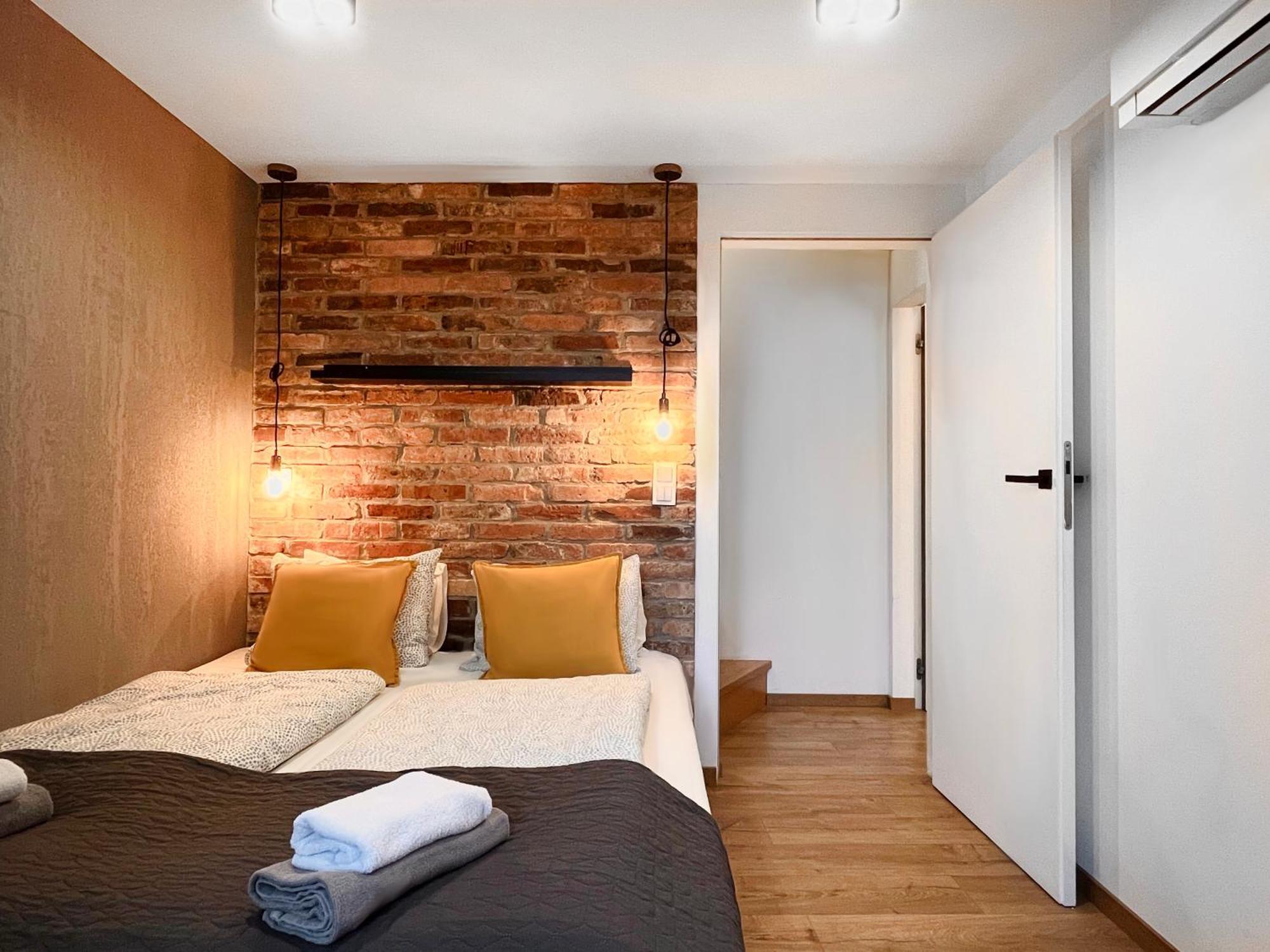 Large 75 M2 Apartment For 6 Guests Next To Wawel Castle Kraków Eksteriør billede